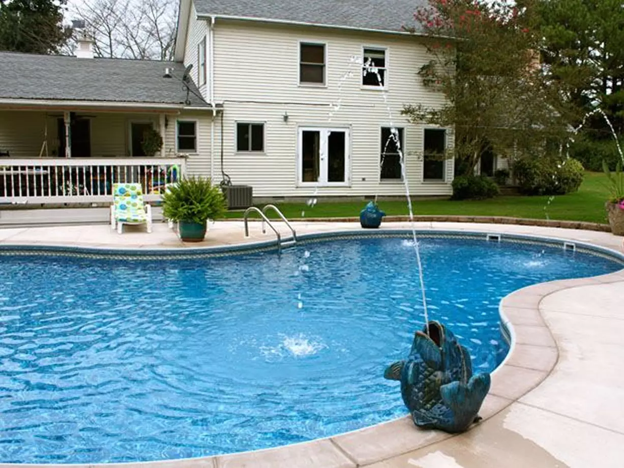pool with side fountains